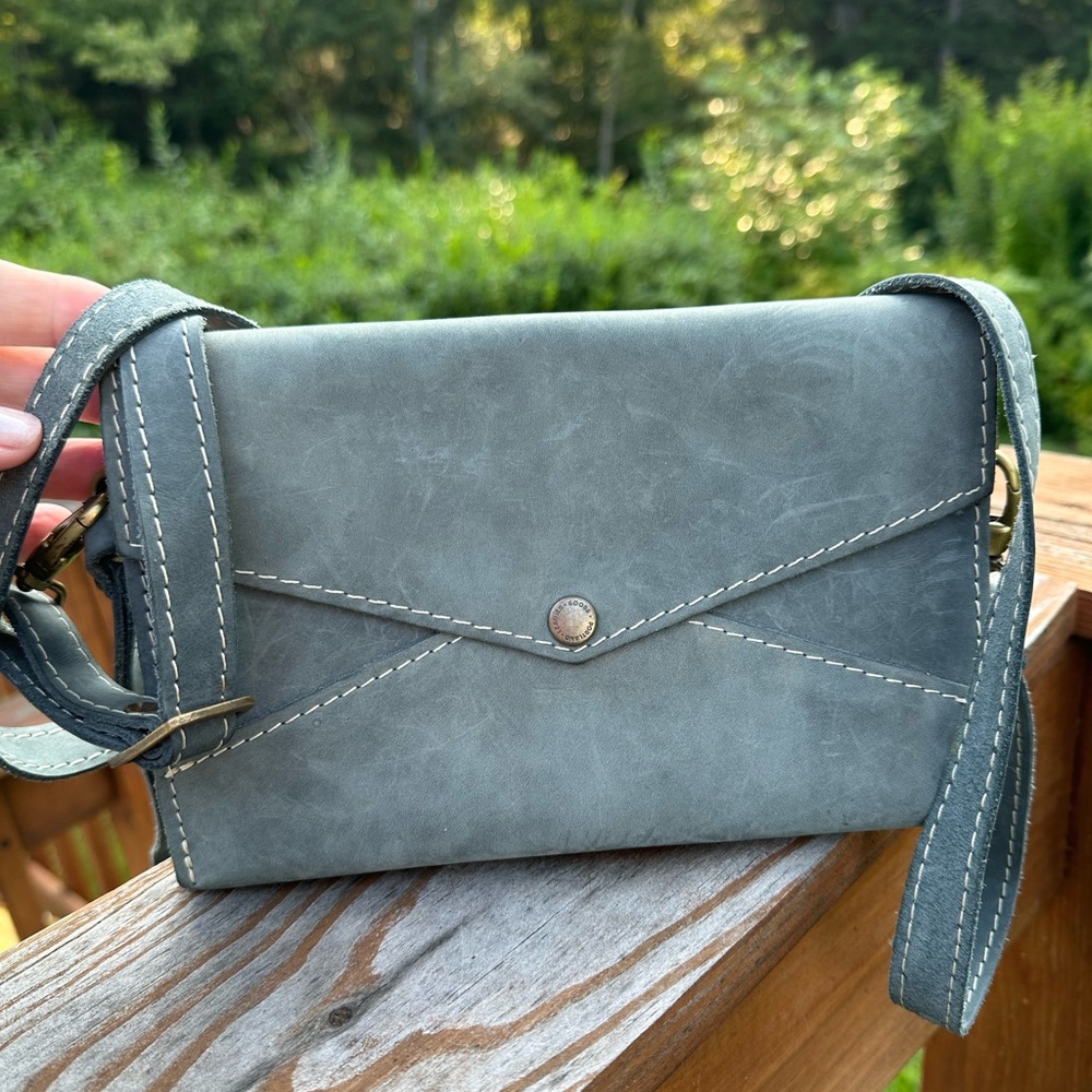 Portland Leather Envelope Convertible Crossbody Bag